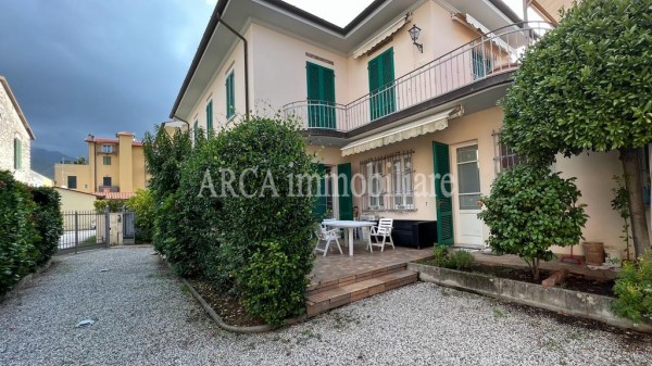 Villa Bifamiliare in vendita, seravezza, querceta 