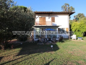 Villetta Bifamiliare Prima Collina Di Pietrasanta