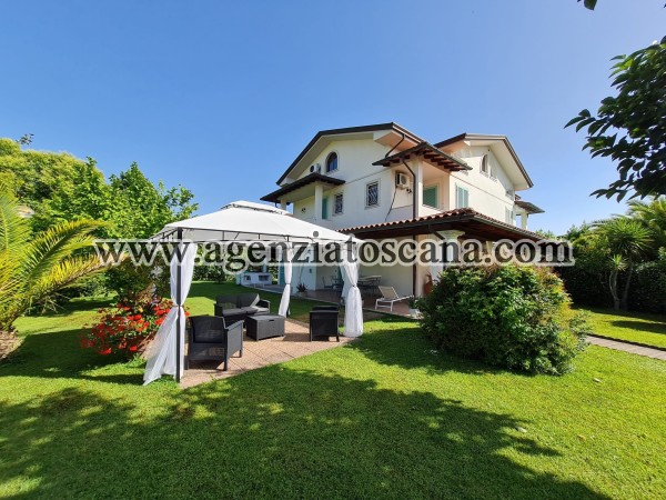 Villa Bifamiliare in vendita, Forte Dei Marmi - Centrale -  2