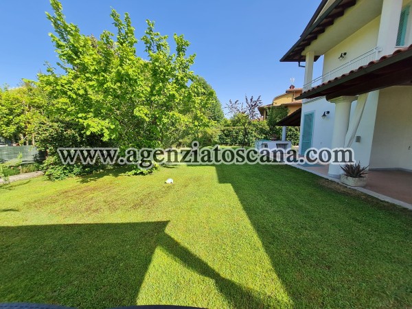 Villa Bifamiliare in vendita, Forte Dei Marmi - Centrale -  11