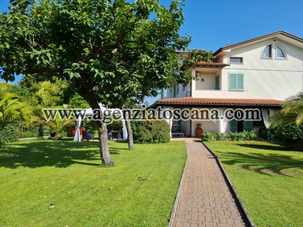 Villa Bifamiliare in vendita, Forte Dei Marmi - Centrale -  3