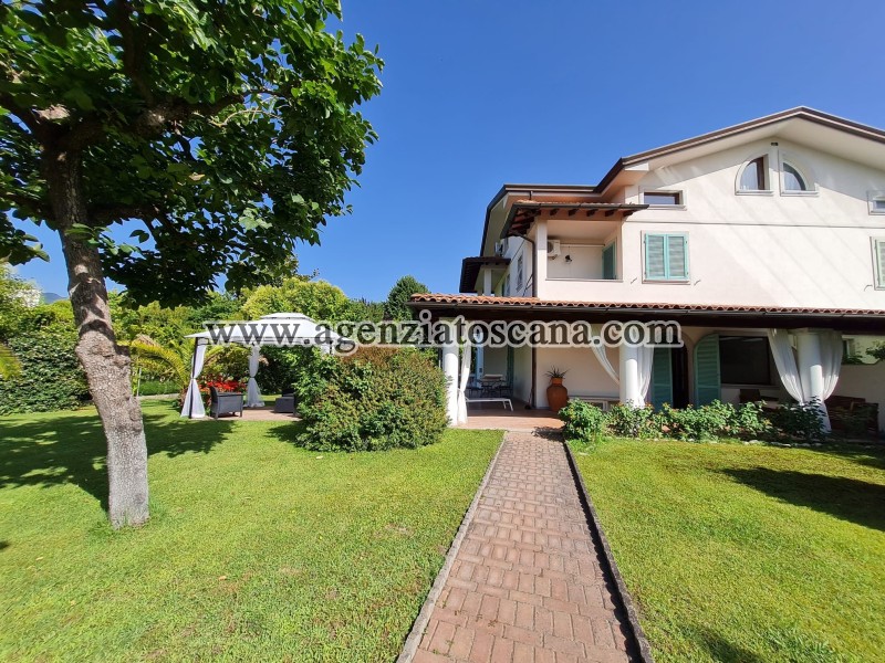 Вилла бифамильяре за продажа, Forte Dei Marmi - Centrale - 15