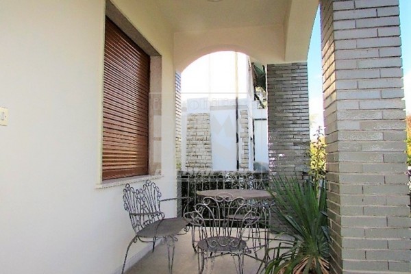 Villa For Sale In Lucca