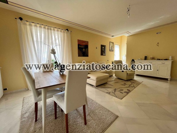 Two-family Villa for rent, Pietrasanta -  9