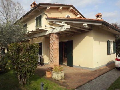 Immobile WA 15469 - Villa Singola in Vendita a Marina Di Pietrasanta