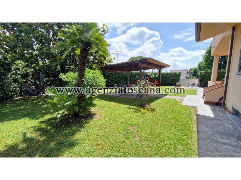 Two-family Villa for rent, Forte Dei Marmi - Centrale -  1