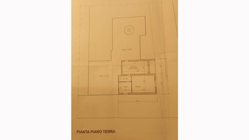 Appartamento Al Piano Terrain Vendita, Viareggio - Campo D'aviazione - Riferimento: via060