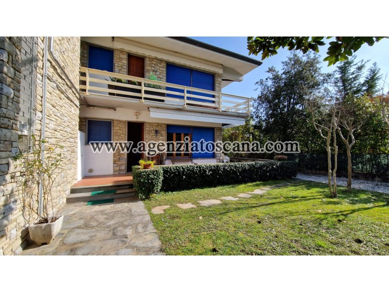 Apartment for rent, Forte Dei Marmi - Vittoria Apuana -  2