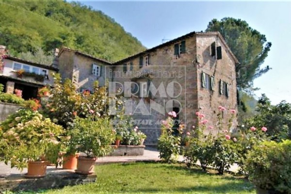 Country House For Sale In Capa