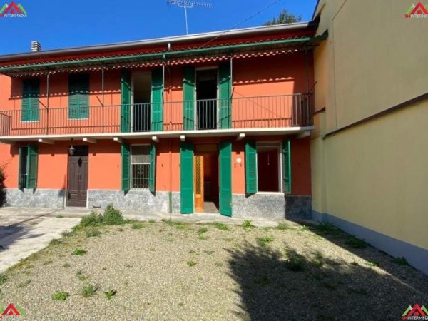 Riferimento 841CD - Casa Semi Indipendente in Vendita a Castellazzo Bormida