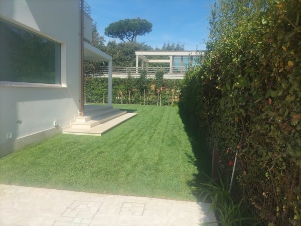 Riferimento SV025 - villa in Покупая и продавая in Pietrasanta - Marina Di Pietrasanta