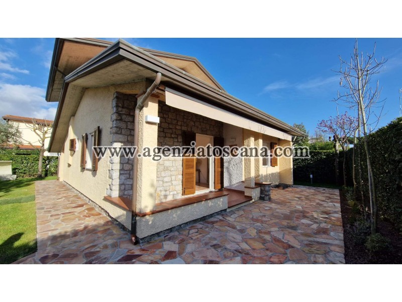 Villa for rent, Forte Dei Marmi - Centrale -  0
