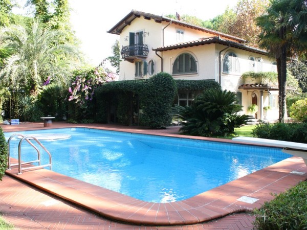 Villa con Piscina in vendita, Forte dei Marmi, Roma Imperiale 