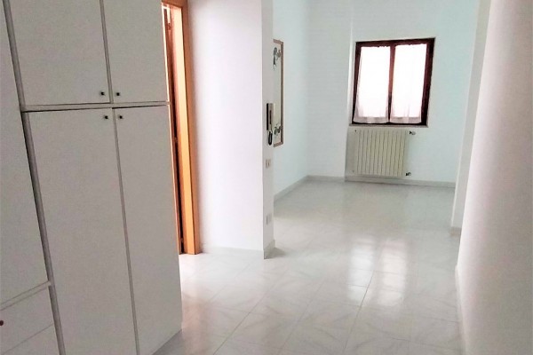 Villa Singolain Vendita, Roccaspinalveti - Riferimento: v006