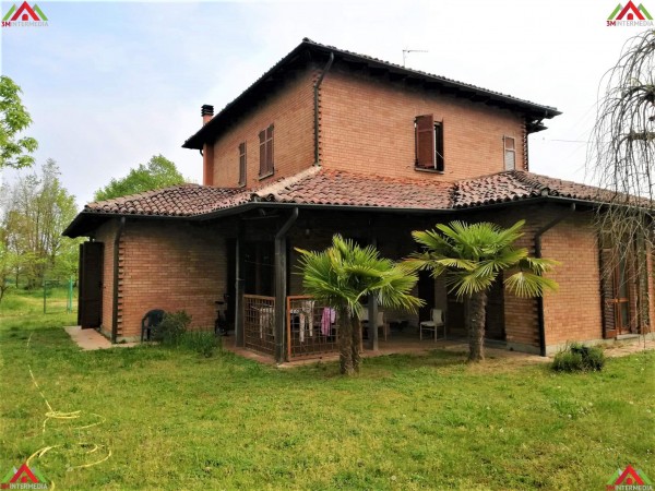 Riferimento 867VL - Villa in Vendita a Oviglio
