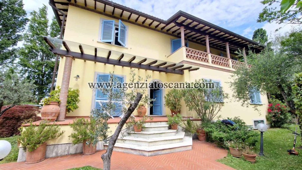 Villa in vendita, Pietrasanta -  0