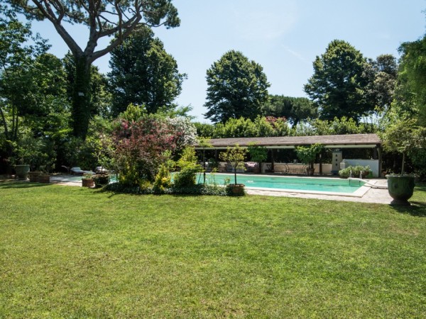 Riferimento SV0852GT - villa in Покупая и продавая in Pietrasanta - Marina Di Pietrasanta