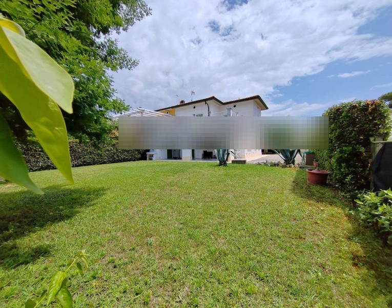 Bella villa bifamiliare a fort