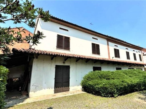 Riferimento 892CD - Casa Indipendente in Vendita a Castellazzo Bormida