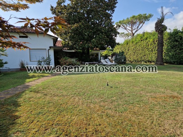 Villa Con Piscina in vendita, Pietrasanta - Marina Di Pietrasanta -  1