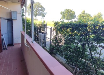 Appartamento con ingresso indi