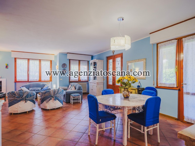 Two-family Villa for rent, Forte Dei Marmi - Centrale -  0