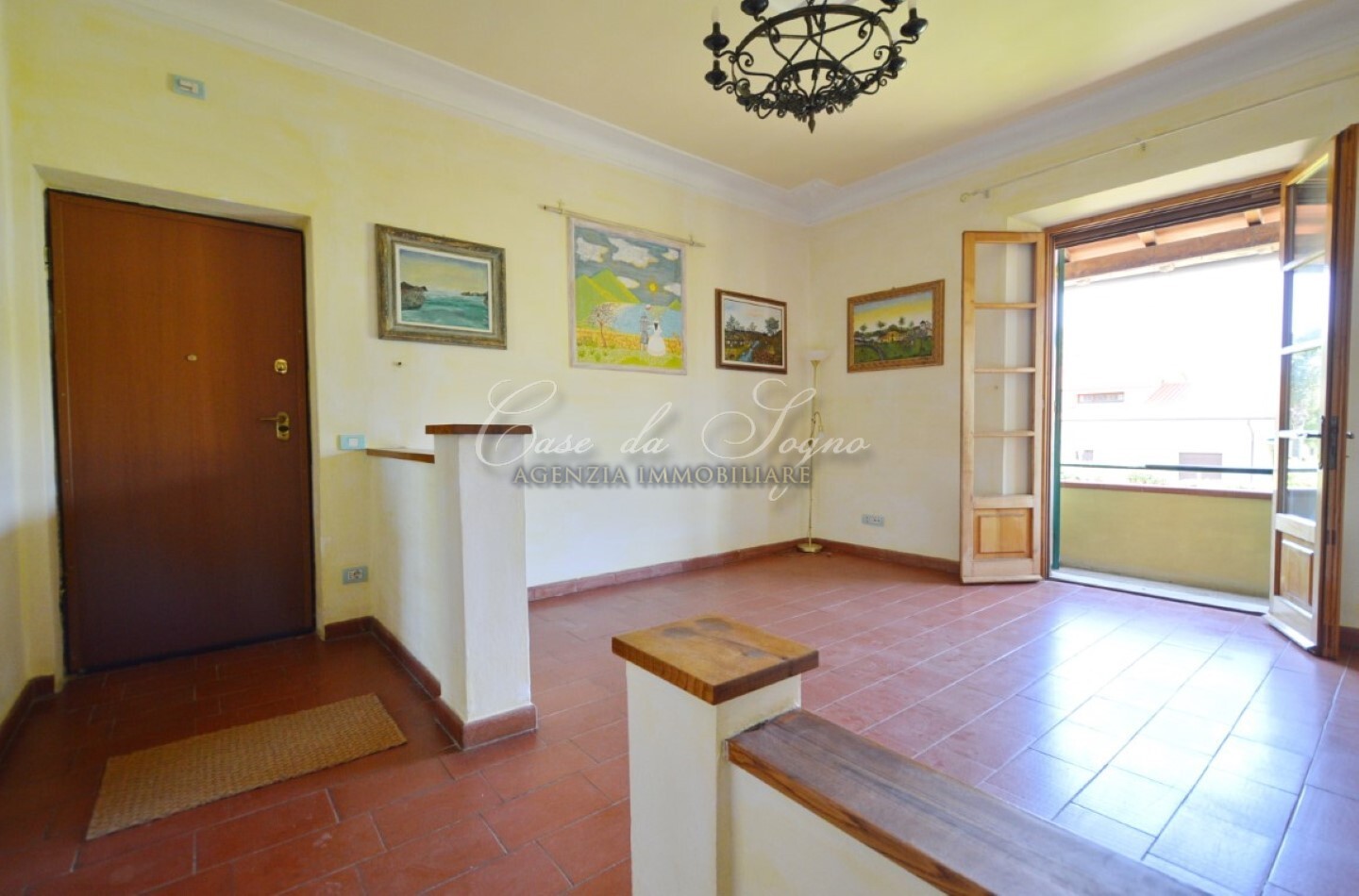 559 - cover Villa centro