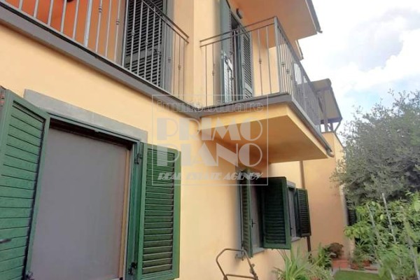 Villa For Sale In Lucca