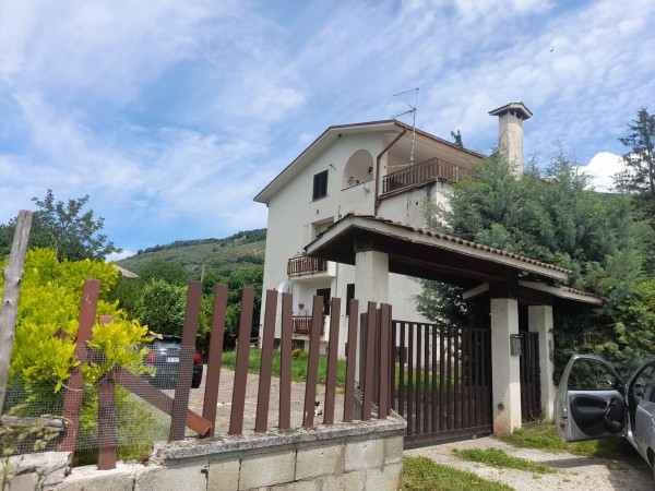 Riferimento V8-25 - Appartamento in Vendita a Cittaducale