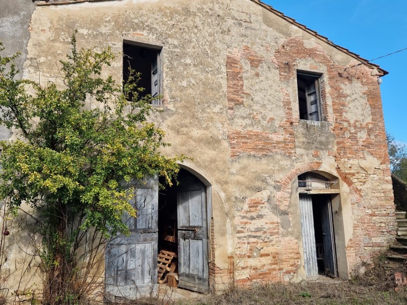 Casolare In Vendita, Terricciola - Chientina - Riferimento: 910