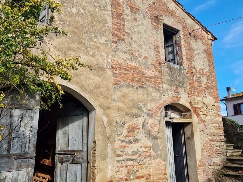 Farmstead On Sale, Terricciola - Chientina - Reference: 910