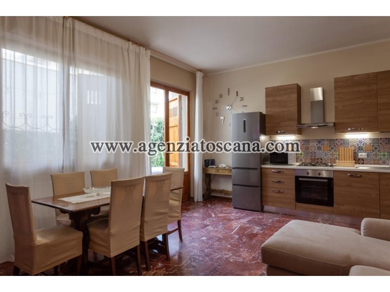 Two-family Villa for rent, Forte Dei Marmi -  9