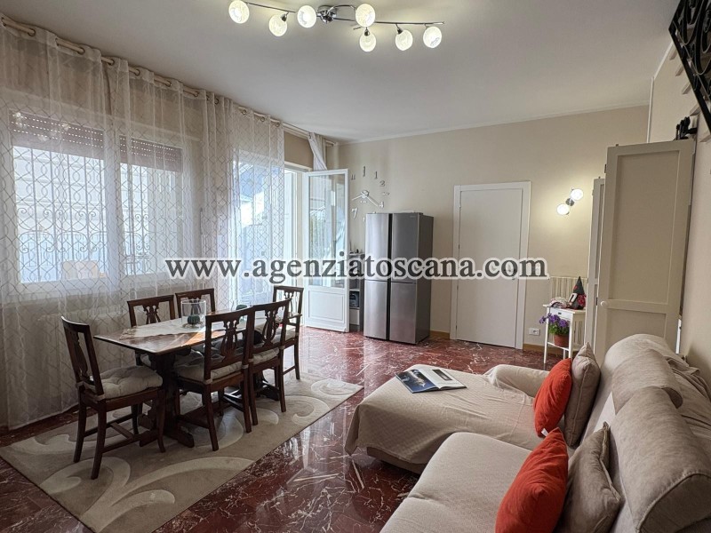 Villa Bifamiliare in affitto, Forte Dei Marmi -  3