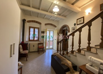 Appartamento con ingresso indi