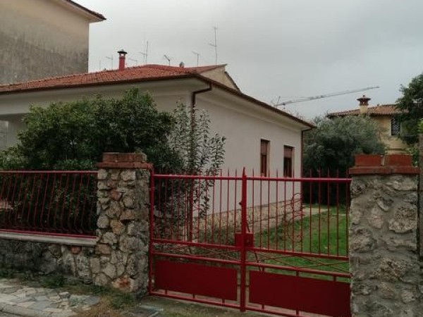 Rif. V205 - villa singola in vendita a Seravezza - Querceta | Foto 4