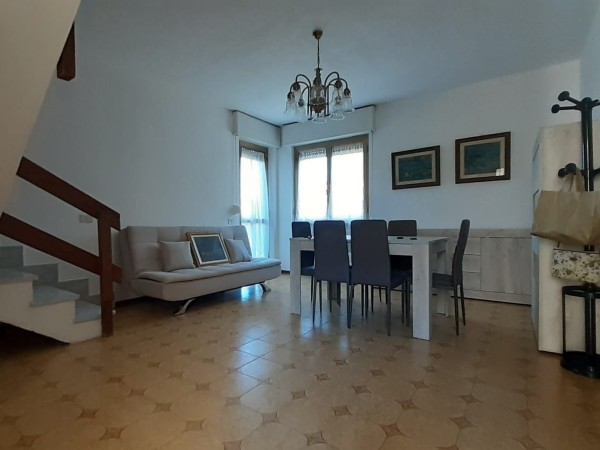 Villetta a schiera con giardin
