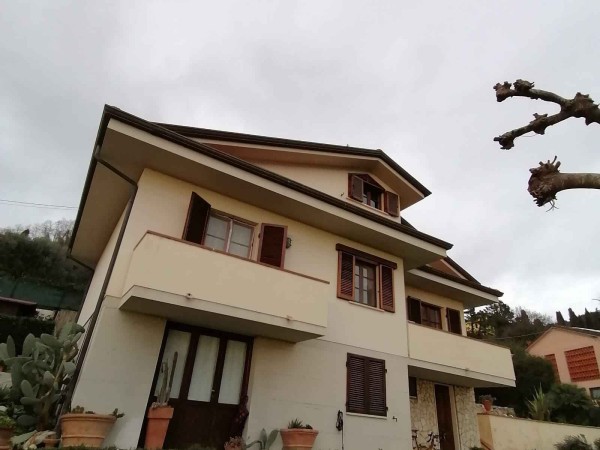 Rif. V203 - villa singola in vendita a Massarosa | Foto 16