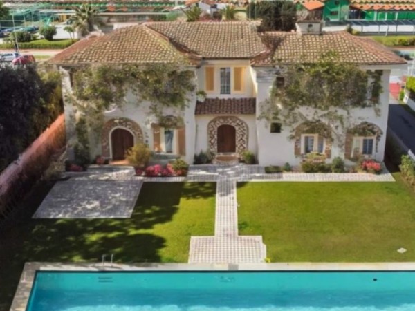 Villa con Piscina in vendita, Forte dei Marmi 