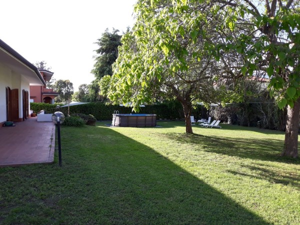 Riferimento SV019 - villa in Покупая и продавая in Pietrasanta