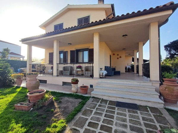 Riferimento VILLARIPA - Villa Bifamiliare in Vendita a Grosseto