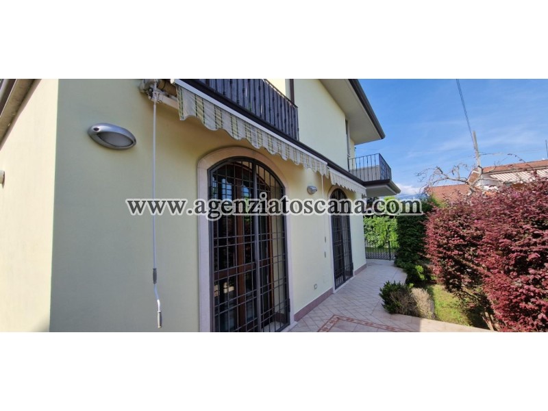 Villa Bifamiliare in vendita, Forte Dei Marmi - Centrale -  1