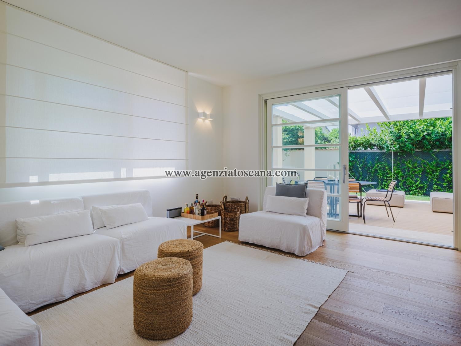 Two-family Villa for rent, Forte Dei Marmi - Levante -  1