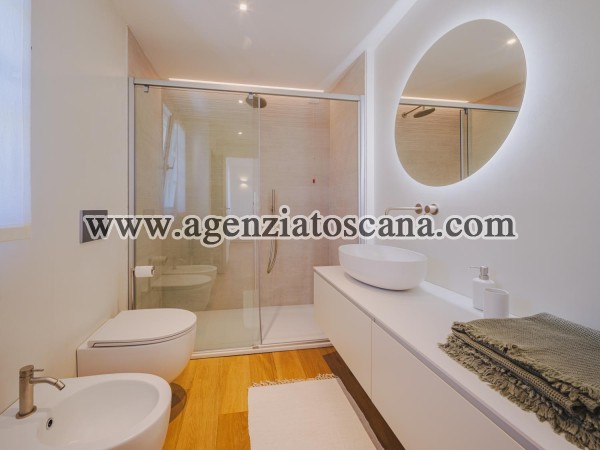 Two-family Villa for rent, Forte Dei Marmi - Levante -  22