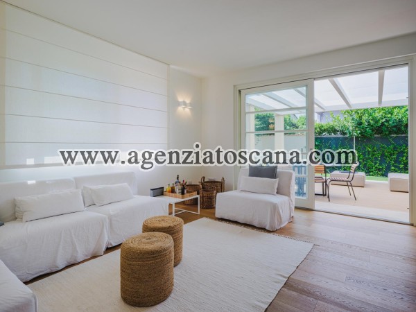 Two-family Villa for rent, Forte Dei Marmi - Levante -  1