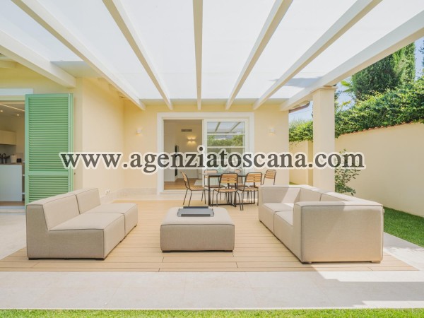 Two-family Villa for rent, Forte Dei Marmi - Levante -  29