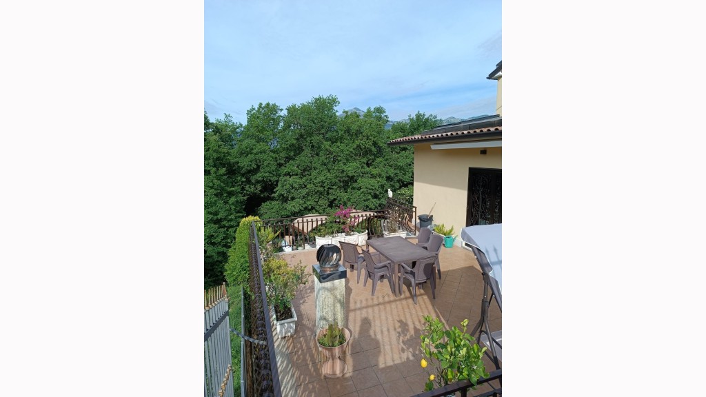 Villa Singolain Vendita, Sant'elia Fiumerapido - Riferimento: v5