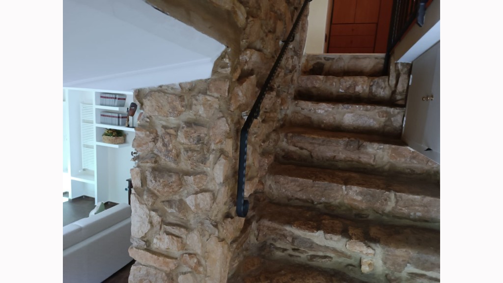 Villa Singolain Vendita, Sant'elia Fiumerapido - Riferimento: v5