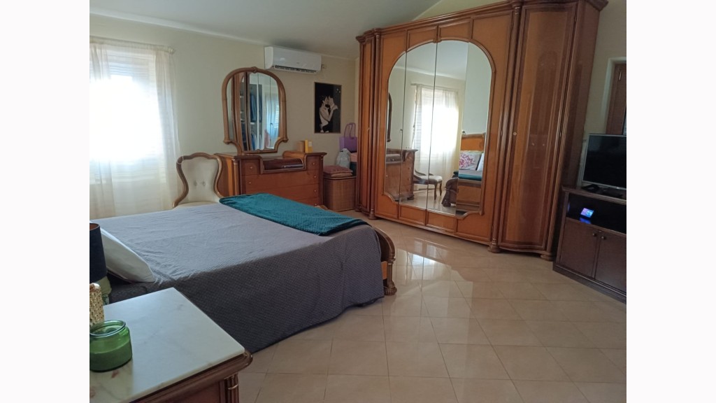 Villa Singolain Vendita, Sant'elia Fiumerapido - Riferimento: v5