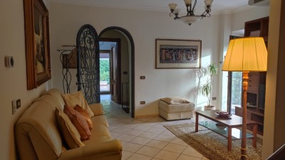 Villa Singolain Vendita, Sant'elia Fiumerapido - Riferimento: v5