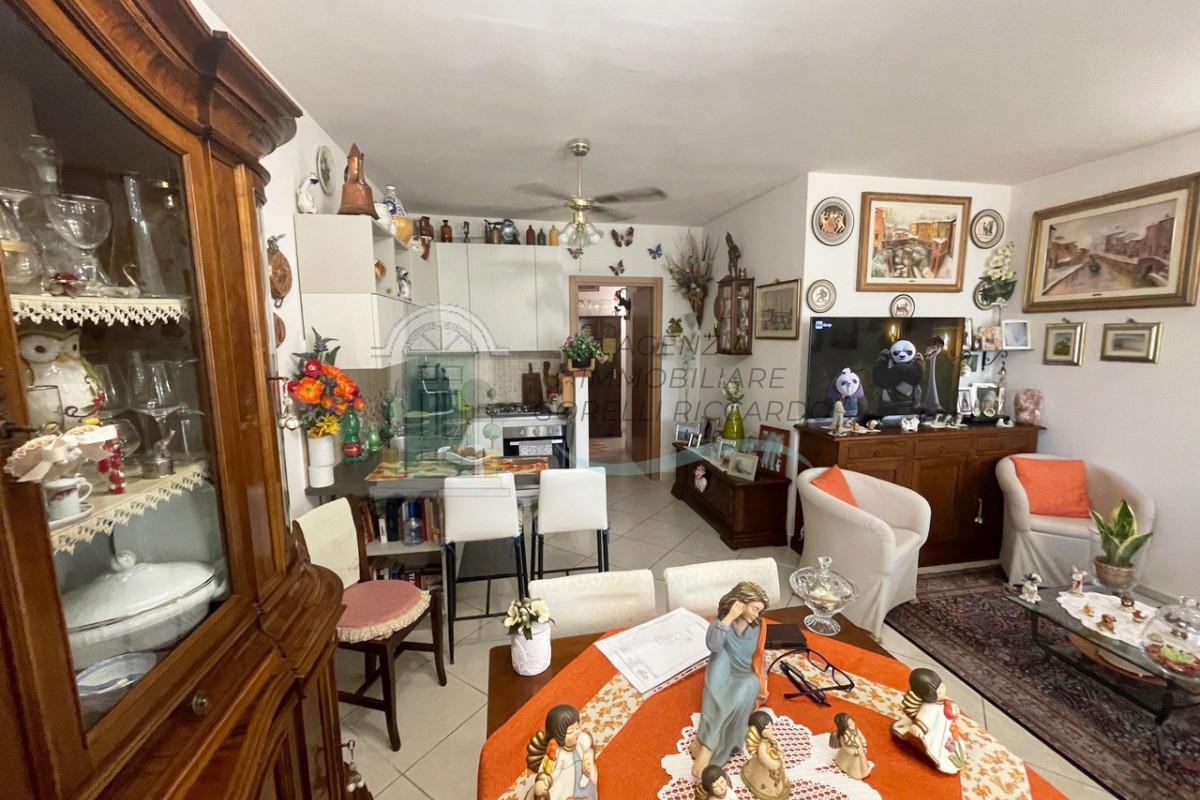 v191 appartamento siena f4663